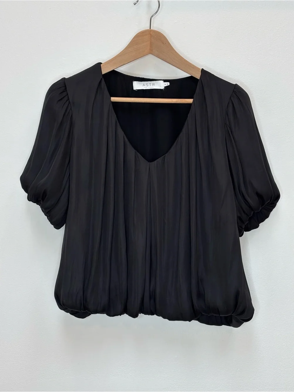 ASTR The Label Satin Bubble Hem Top Puff Sleeves Minimalist Office Black Medium